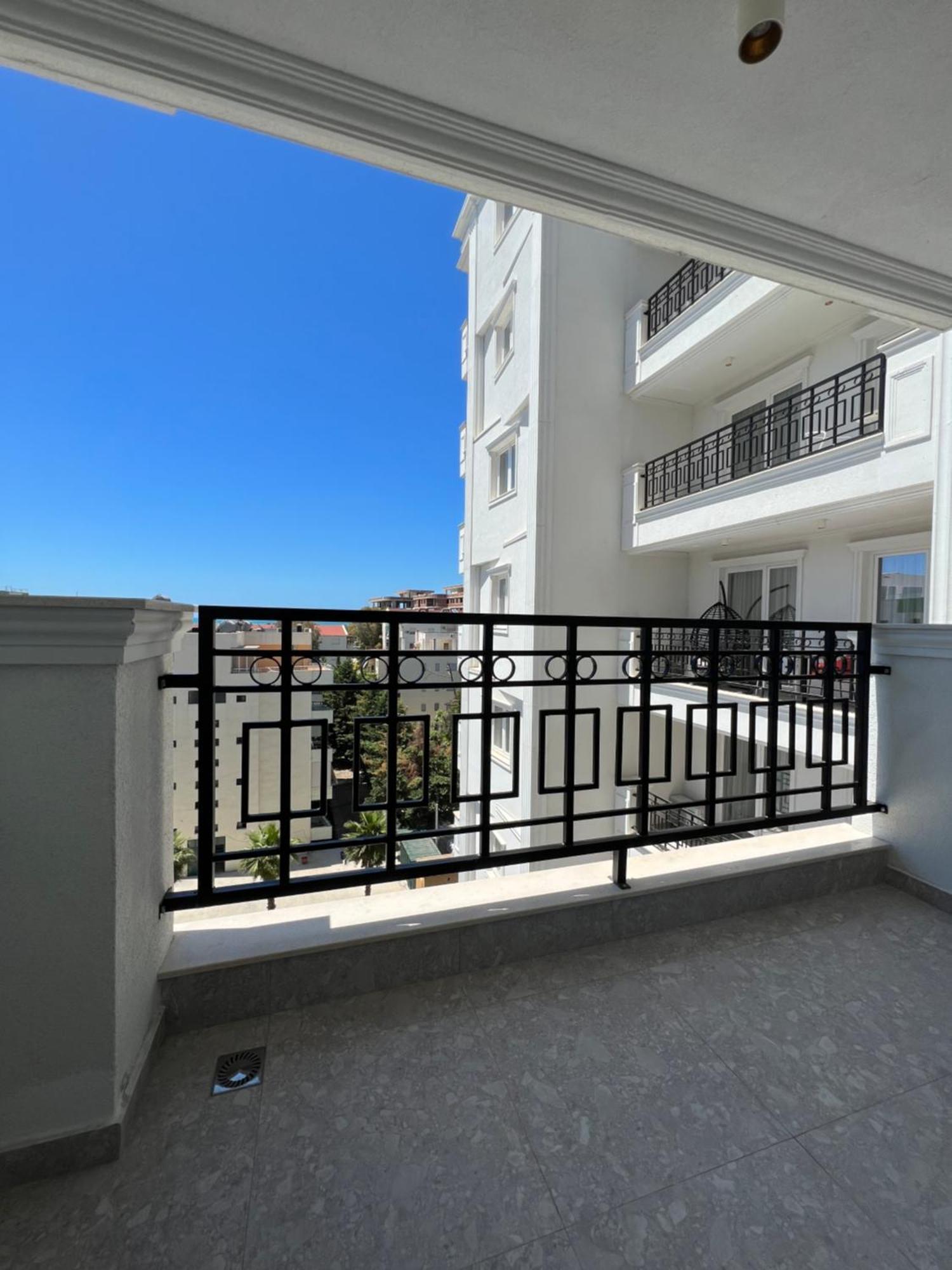 Coastline Luxury Apart Hotel Golem  Exteriör bild