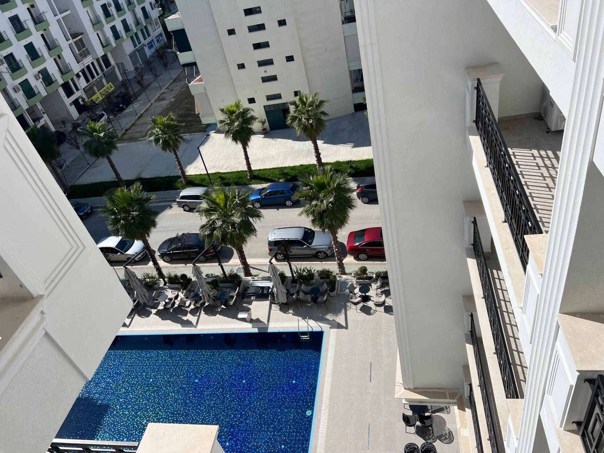 Coastline Luxury Apart Hotel Golem  Exteriör bild